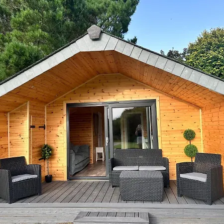 Riverside Retreats - Steamers Meadow